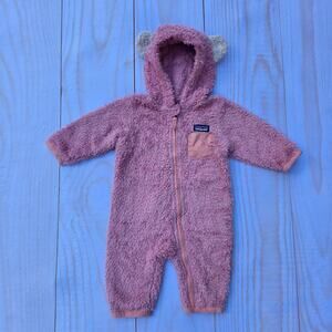 Patagonia Baby Fussy Friends Bunting Fleece Infant 3-6 Months One Piece Zip Pink
